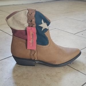 American Rag Texas flag cowboy boots.